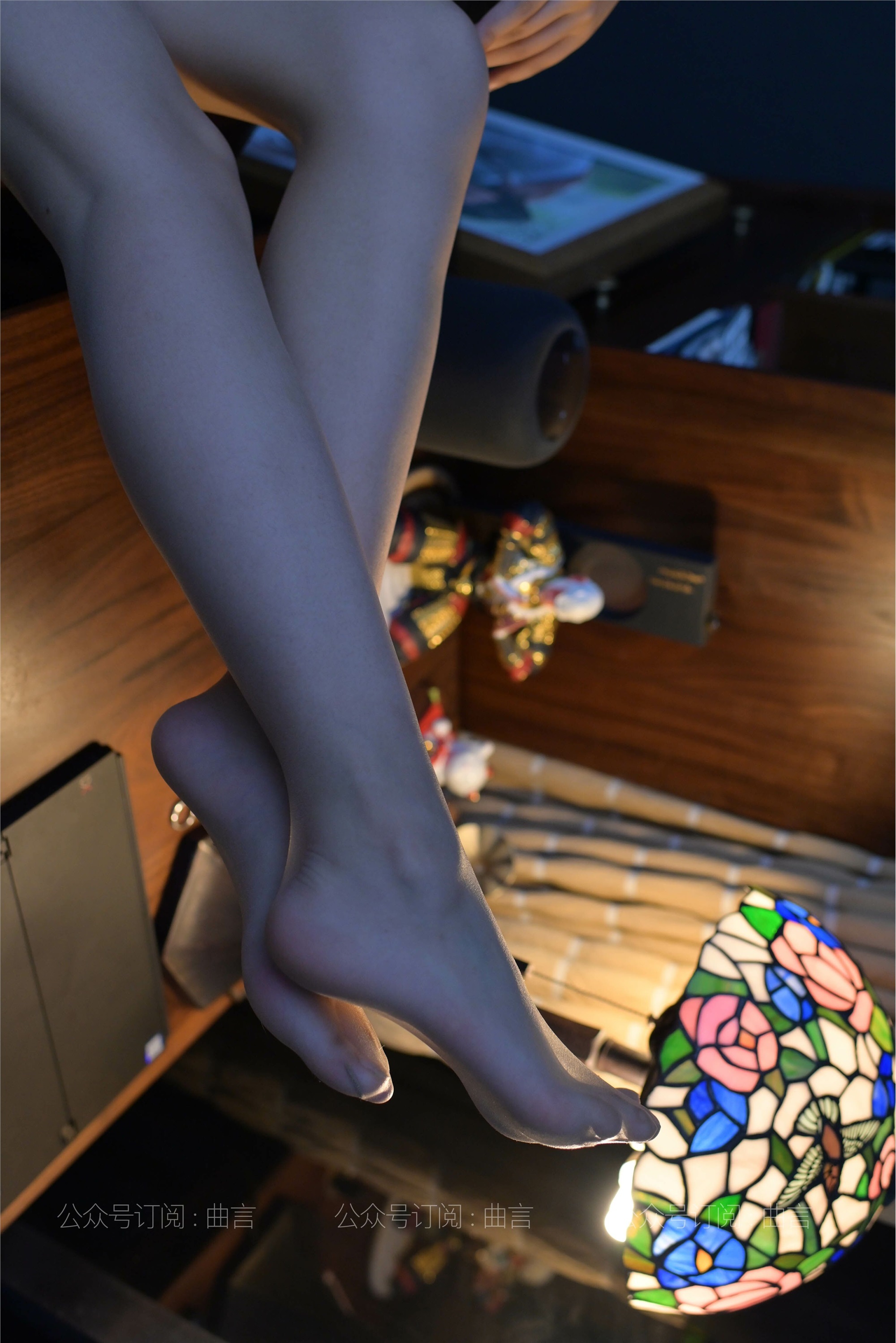 IESS异思趣向 耽丝 033-肉肉的性感红裙